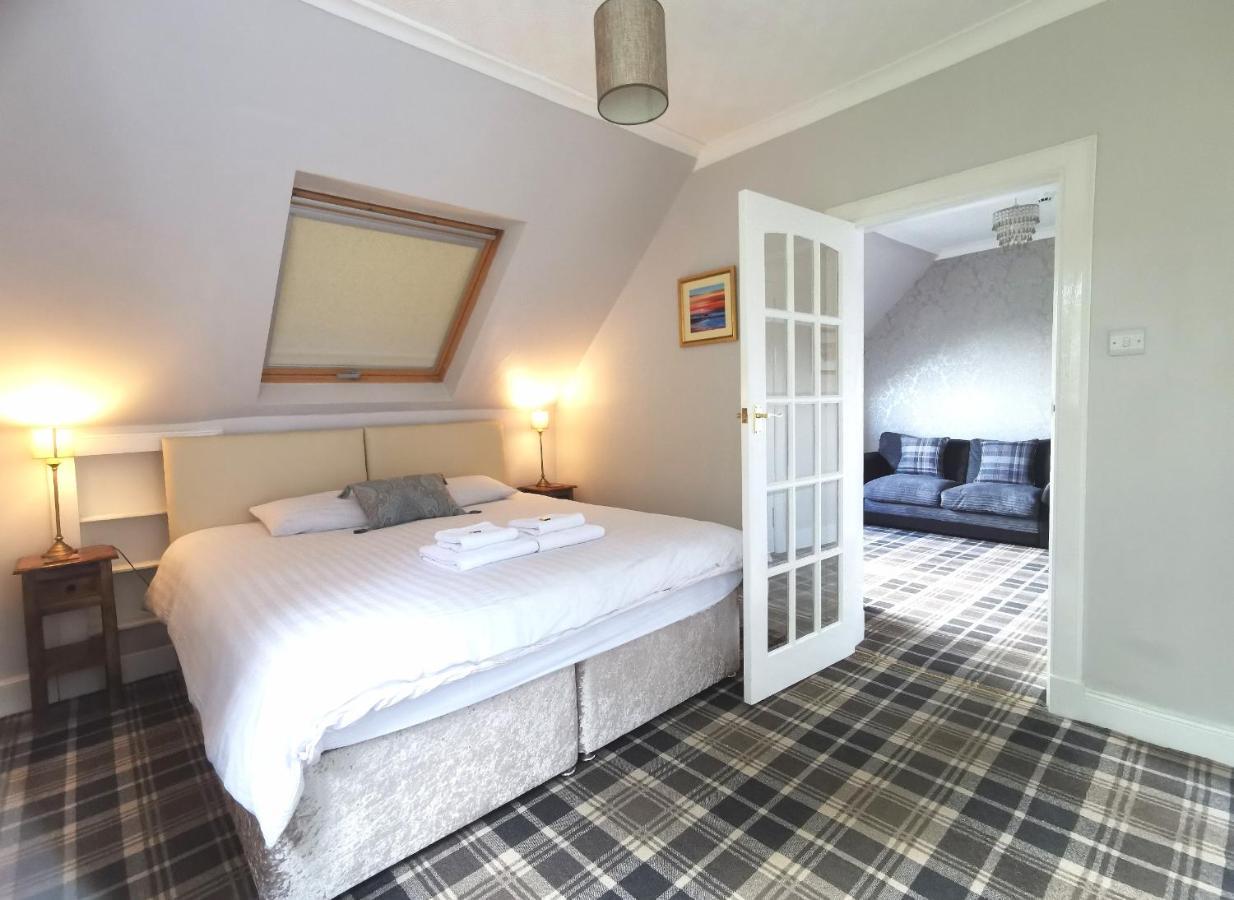 The Knowe Guest House คาลเลนเดอร์ ภายนอก รูปภาพ